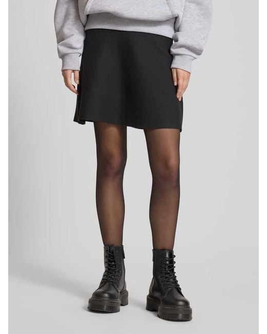 ONLY Black Regular Fit Mini-Rock mit elastischem Bund Modell 'AMA LIFE'
