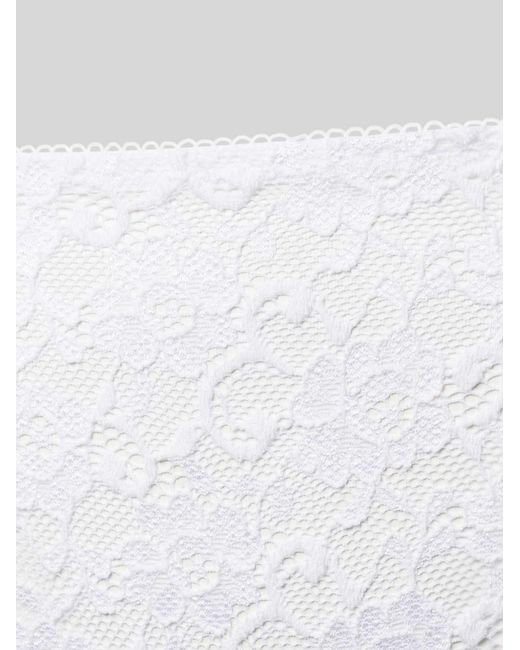 Triumph String in het White