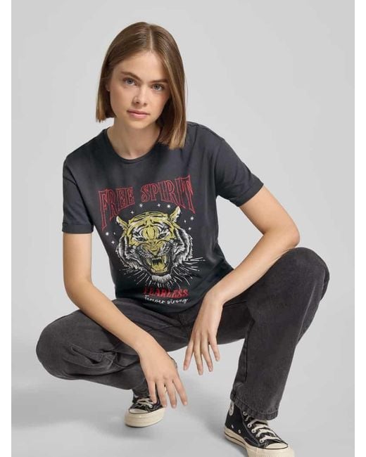 Noisy May Black Relaxed Fit T-Shirt aus reiner Baumwolle Modell 'Brandy'