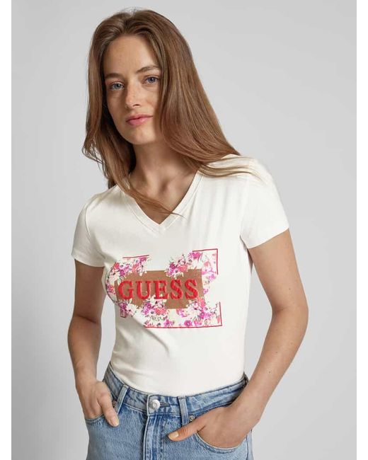 Guess White T-Shirt mit floralem Muster und Label-Print