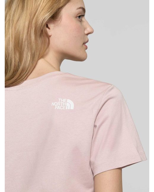 The North Face Kort T-shirt Met Labelprint in het Pink
