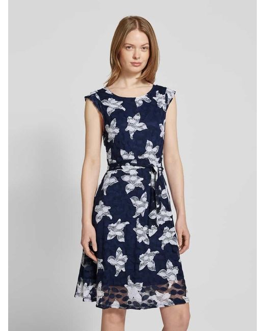 Apricot Blue Knielanges Kleid mit Ausbrenner-Effekt