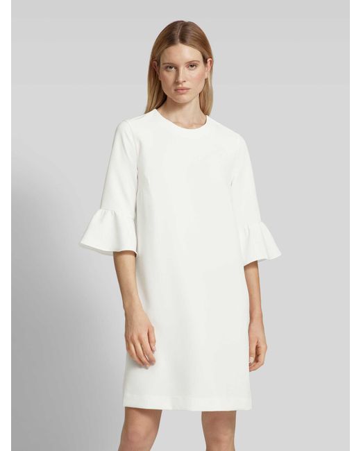 0039 Italy White Knielanges Kleid mit Volants
