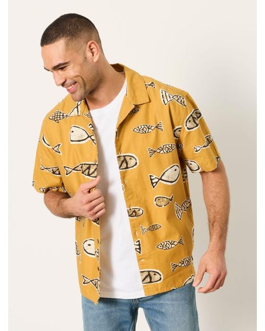 FatFace Metallic Fatface Short Sleeve Relaxed Fit Fish Print Shirt for men
