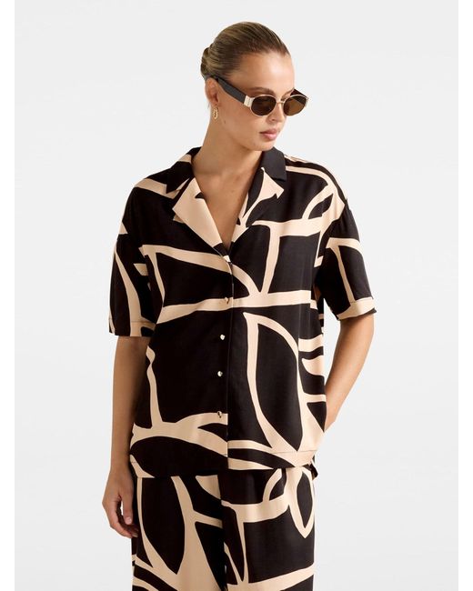 Forever New Black Flossie Printed Short Sleeves Shirt