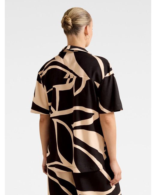 Forever New Black Flossie Printed Short Sleeves Shirt
