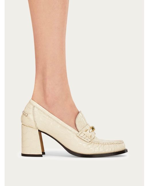 Donna Mocassino Pump Con Fibbia F Taglia di Ferragamo in Natural