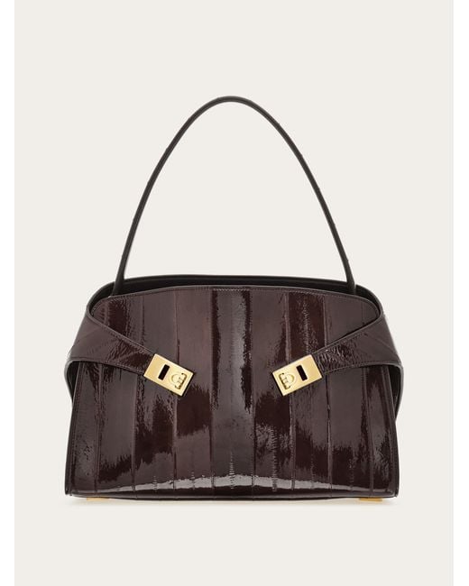 Donna Borsa A Spalla Hug Soft (M) di Ferragamo in Black