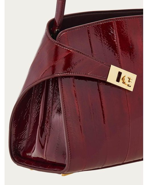 Donna Borsa A Spalla Hug Soft (M) di Ferragamo in Purple