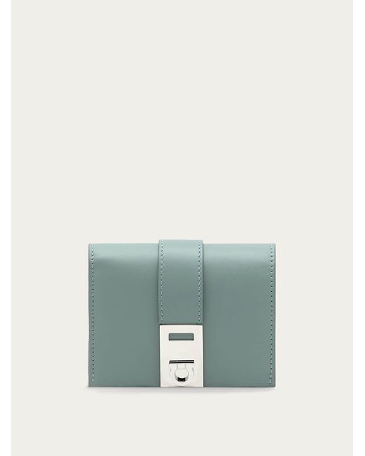Hug two-tone wallet with strap Ferragamo en coloris Green