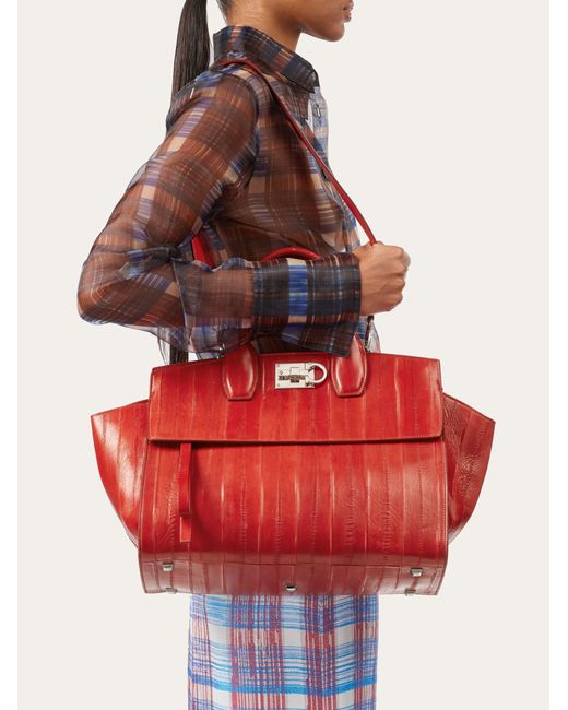 Femmes Studio Soft Bag (L) Rouge Ferragamo en coloris Red