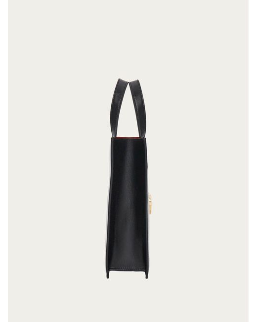 Donna Mini Tote Bag Ornamento Gancini di Ferragamo in Black
