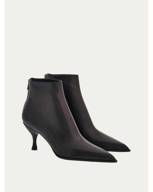 Pointed ankle boot Ferragamo en coloris Black