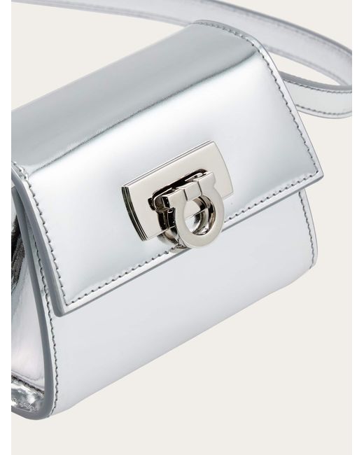 Credit card holder with shoulder strap Ferragamo en coloris White