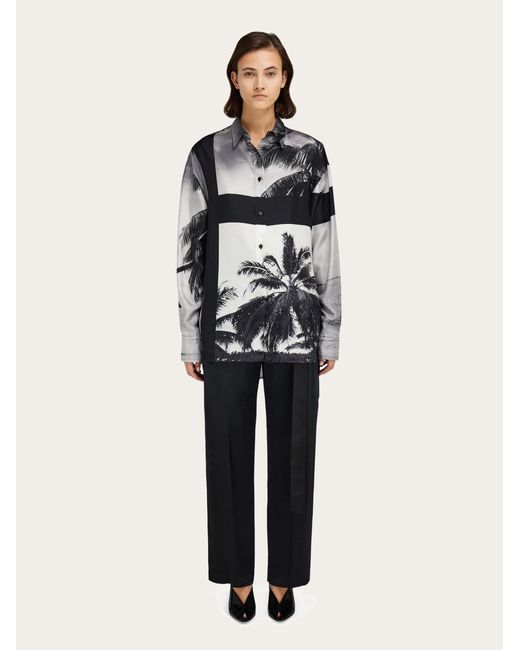 Mujer Camisa Oversize Estampado Trinidad Gris Ferragamo de color Black