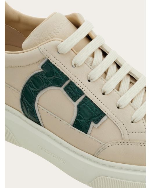 Hommes Sneaker Basse Avec Gancini Blanc Taille Ferragamo pour homme en coloris Natural