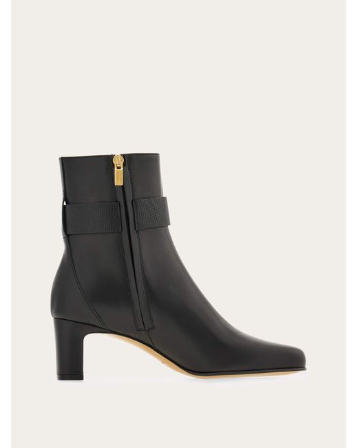 Donna Stivaletto Ornamento Gancini Taglia di Ferragamo in Black