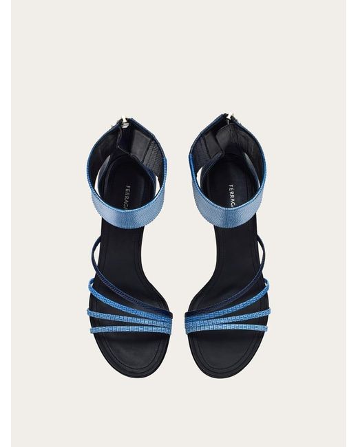 Ferragamo Blue Damen Nuanciert gefärbte Sandale mit gebogenem Absatz