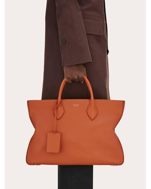 Tote bag (L) Ferragamo pour homme en coloris Brown