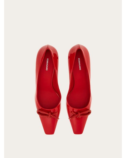 Ferragamo Zapatos De Sal n Con Lazo Asim trico in Red Lyst UK