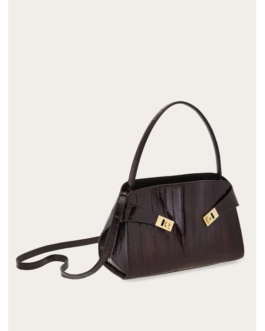 Donna Borsa A Spalla Hug Soft (M) di Ferragamo in Black