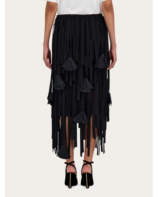 Mujer Falda De Con Flores Negro Ferragamo de color Black