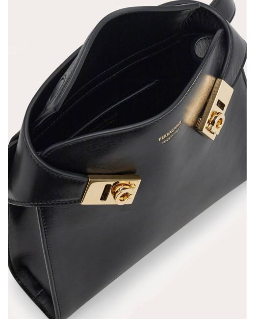 Donna Marsupio Hug di Ferragamo in Black