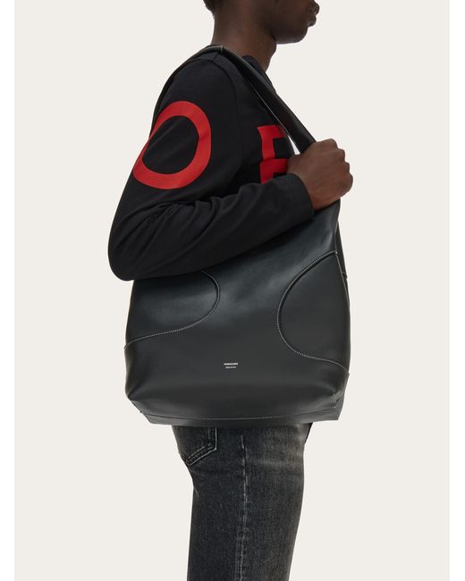 Uomo Hobo Bag Con Cut-Out di Ferragamo in Black da Uomo