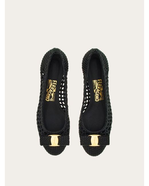 ferragamo vara bow pump shoe