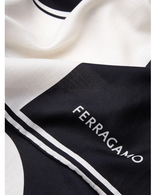 Clessidra print scarf Ferragamo en coloris Black
