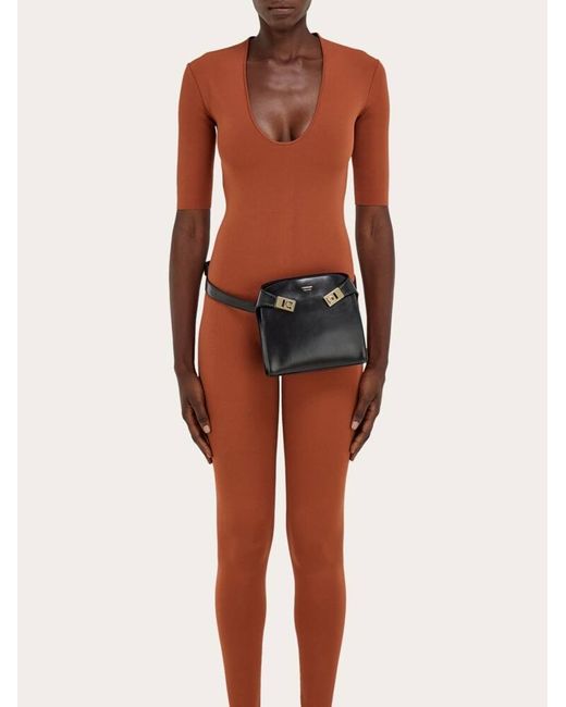 Donna Marsupio Hug di Ferragamo in Black