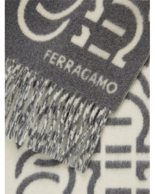 Gancini jacquard scarf Ferragamo pour homme en coloris White