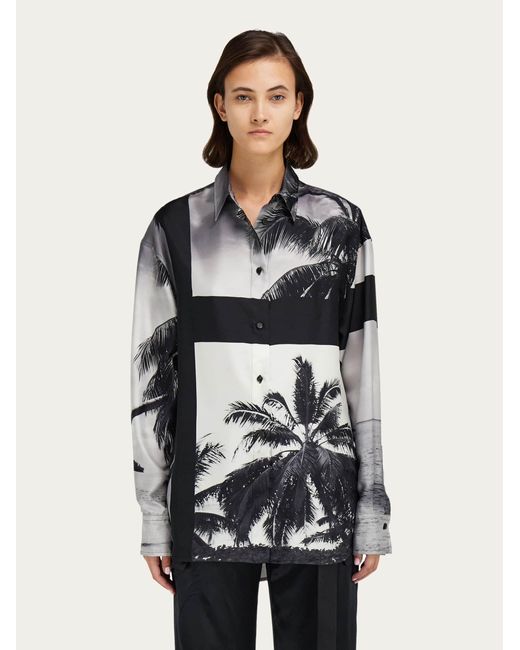 Mujer Camisa Oversize Estampado Trinidad Gris Ferragamo de color Black