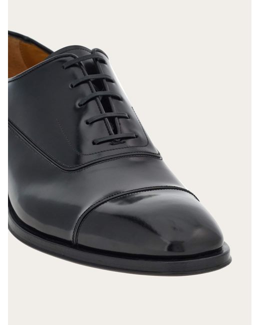 Ferragamo Herren Captoe-Oxford-Schuh in White für Herren