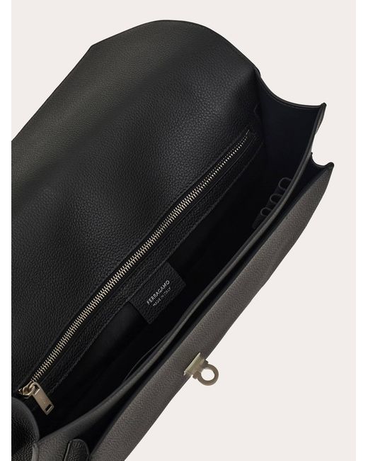 Uomo Briefcase Fibbia Hug di Ferragamo in Black da Uomo