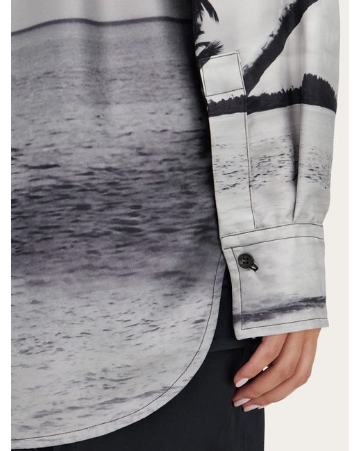 Mujer Camisa Oversize Estampado Trinidad Gris Ferragamo de color Black