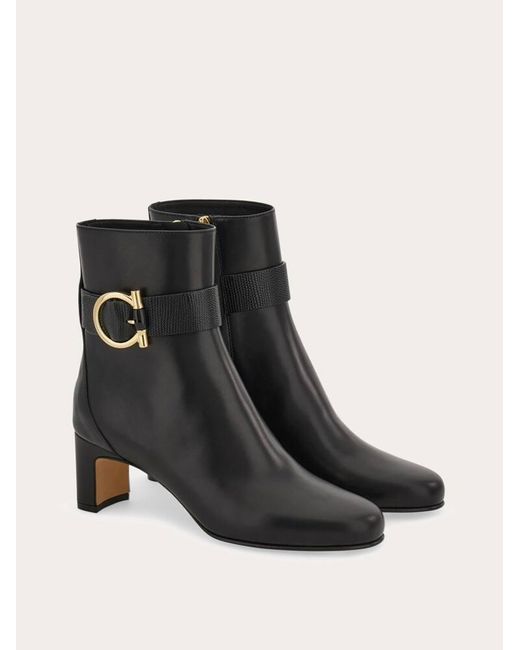 Donna Stivaletto Ornamento Gancini Taglia di Ferragamo in Black