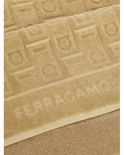 Femmes Serviette De Plage Monogram Ferragamo en coloris Natural