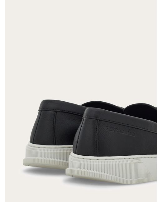 Hombre Sneakers Híbridas Hebilla Hug Negro Talla .5 Ferragamo de hombre de color White