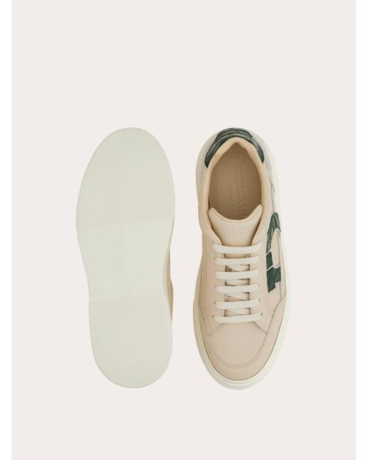 Hommes Sneaker Basse Avec Gancini Blanc Taille Ferragamo pour homme en coloris Natural