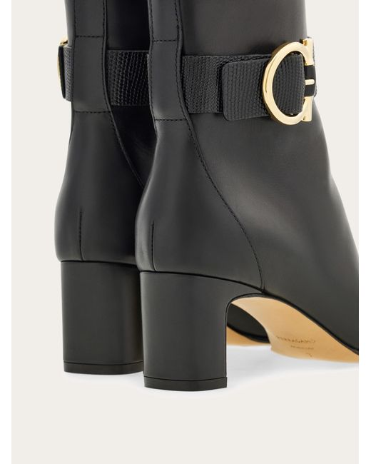 Donna Stivaletto Ornamento Gancini Taglia di Ferragamo in Black