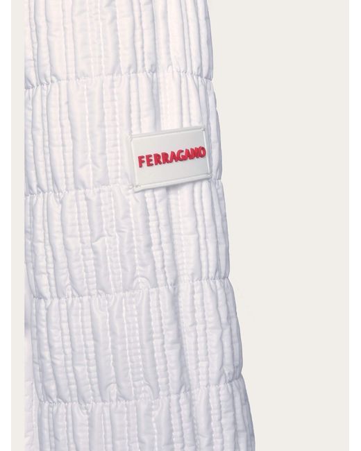 Ferragamo White Damen Bomberjacke aus gestepptem Nylon