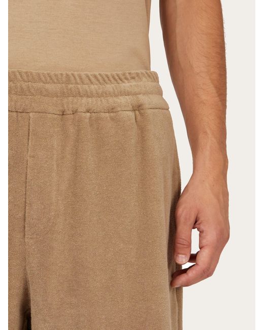 Hommes Short Monogram Vert Ferragamo pour homme en coloris Natural