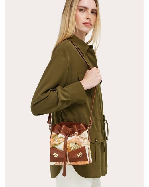 Donna Secchiello Multipocket di Ferragamo in Multicolor