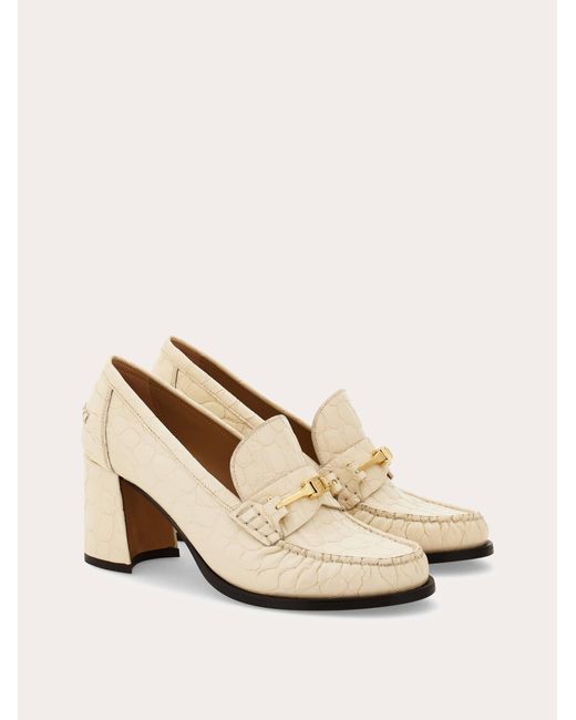 Donna Mocassino Pump Con Fibbia F Taglia di Ferragamo in Natural