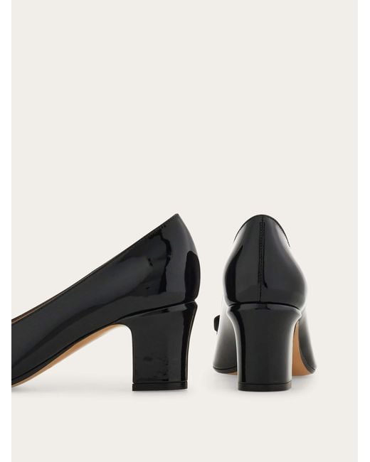 Femmes Escarpin Décolleté Nœud Vara Noir Taille Ferragamo en coloris Black