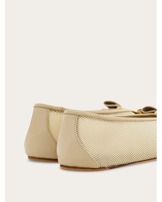 Femmes Ballerine Nœud Vara Pierre Taille Ferragamo en coloris Natural
