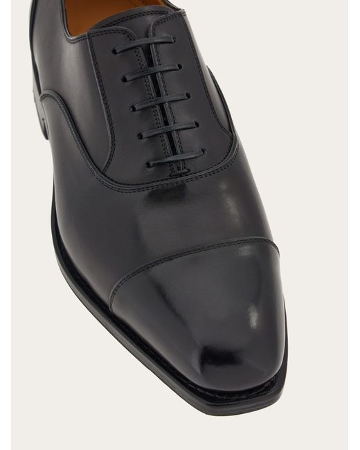 Oxford with toe cap Ferragamo pour homme en coloris Black