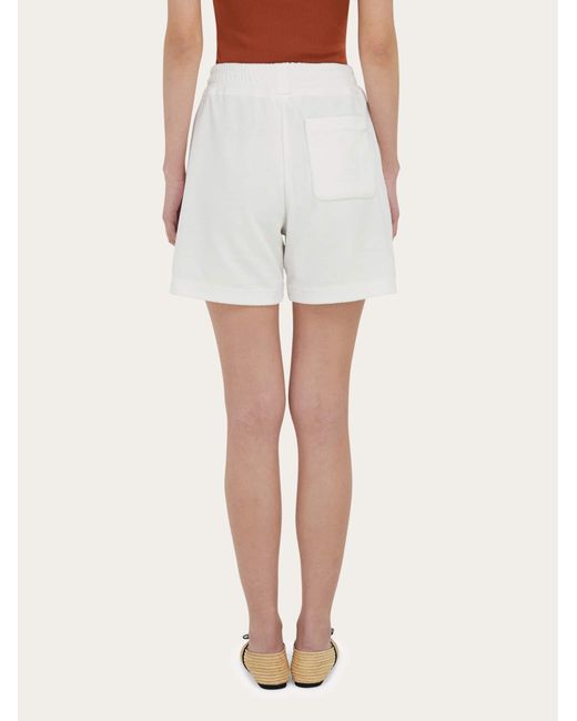 Ferragamo White Damen Bermudashorts -Monogram
