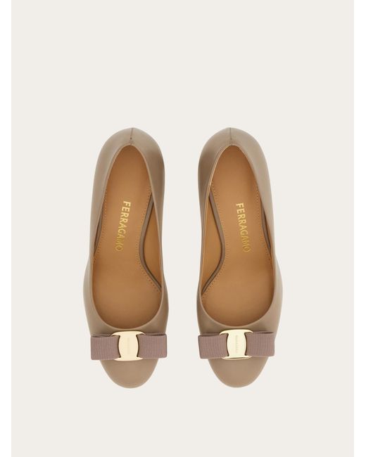Ferragamo Natural Vara Bow Pump